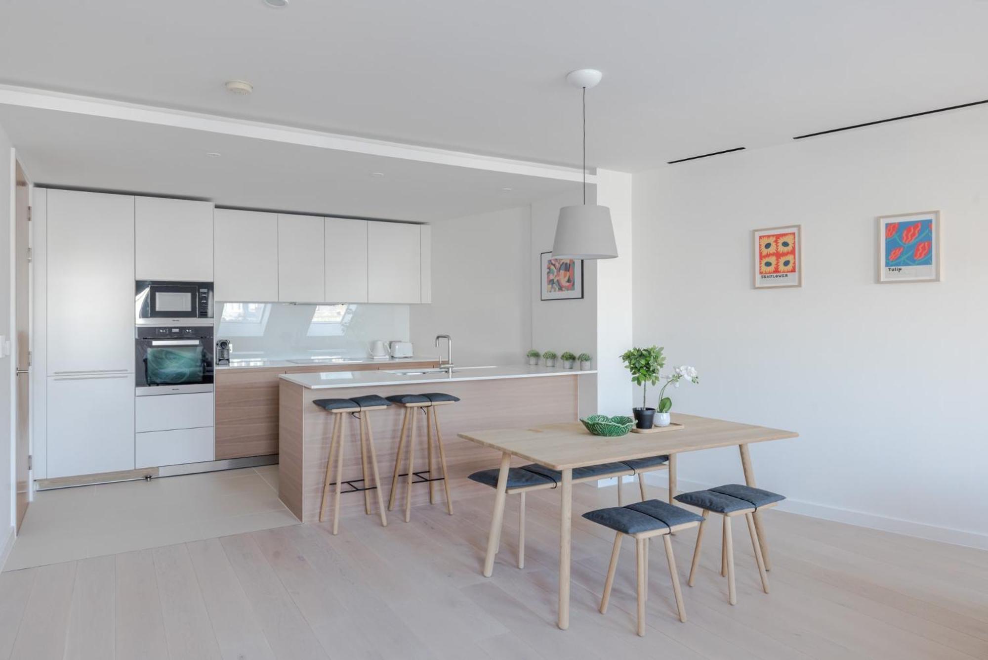 Zen Sanctuary - Soho - By Frankie Says Apartment London Luaran gambar